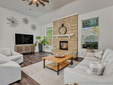 9543 N Yukon, Sperry, OK 74073 - photo 6