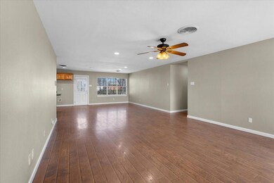 1701 E Hilton St, Sherman, TX 75090 - photo 4