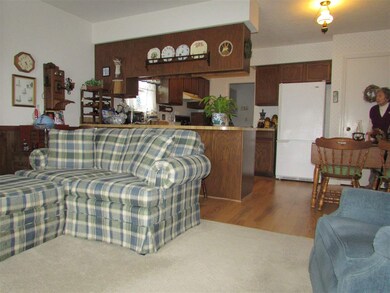 Open Concept to the kitchen