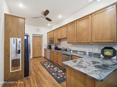 2452 W Arthington St unit 1, Chicago, IL 60612 - photo 5