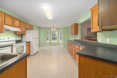 25136 Harmony Ct S, Ruther Glen, VA 22546 - photo 2