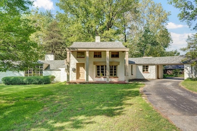 2240 E Fritts Ln-4