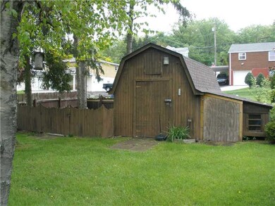 Storage. Shed and area for pets.