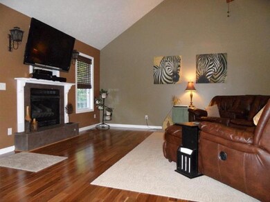 523 Powers Rd, Manchester, TN 37355 - photo 3