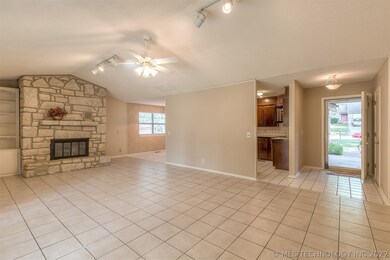 6820 S 32nd West Ave, Tulsa, OK 74132 - photo 7