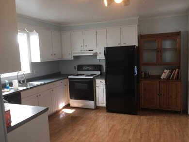 11 Amy St unit 11, Providence, RI 02906 - photo 3
