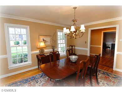 Dining Room - Formal Dining Room with Hardwood Flo