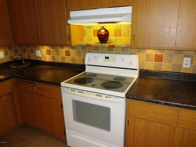 Kitchen 03