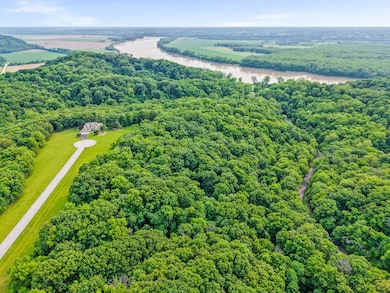 Winding River Road, Three Creeks Townshi