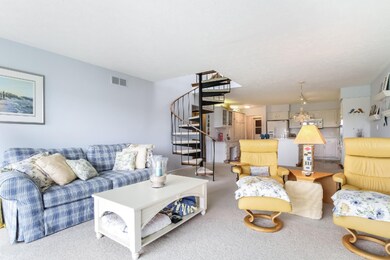 005-Living_Room-4328524-medium