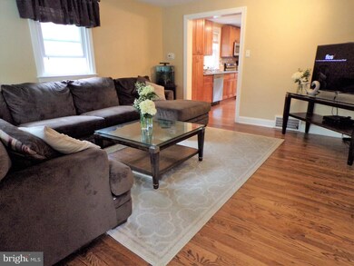 4004 Plumstead Ave, Drexel Hill, PA 19026 - photo 5