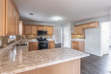 1241 Hogan Ridge Ct, Grayson, GA 30017 - photo 4