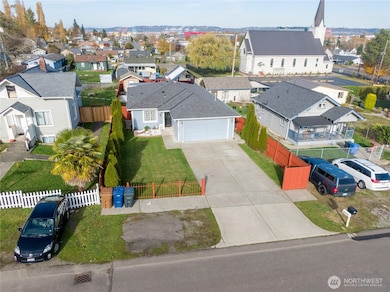 1439 E 35th St, Tacoma, WA 98404 - photo 2