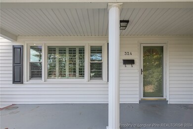 324 Fairwood Ct, Fayetteville, NC 28305 - photo 4