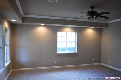 Living with trey ceiling