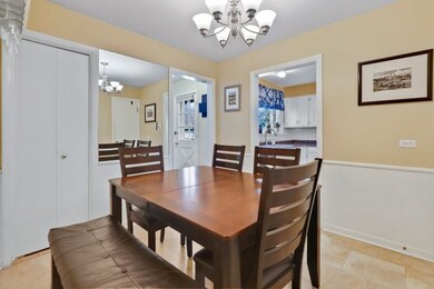 464 N Emery Ln, Elmhurst, IL 60126 - photo 6