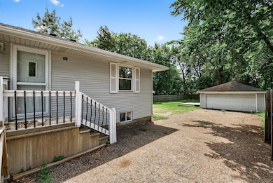 3213 W Old Shakopee Rd, Minneapolis, MN 55431 - photo 4