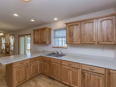 2295 Robert Dr, Marion, IA 52302 - photo 6