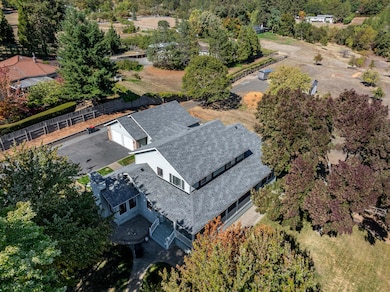 1916 Old Military Rd, Central Point, OR 97502 - photo 5