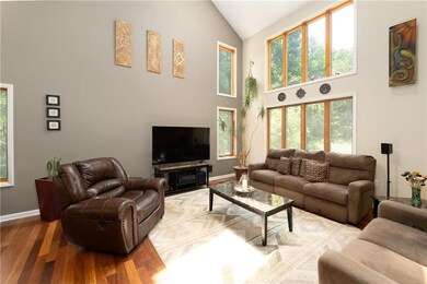 6771 Crown Ln, Zionsville, PA 18092 - photo 3