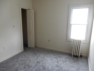 1314 1/2 Amherst St, Scranton, PA 18504 - photo 5