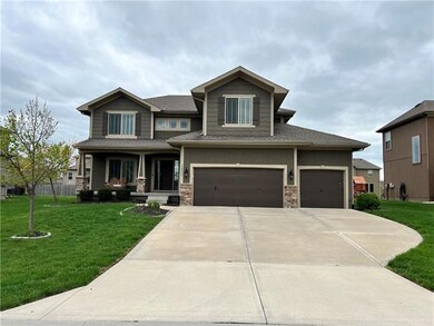 1621 SW 41st St, Lees Summit, MO 64082 - photo 2