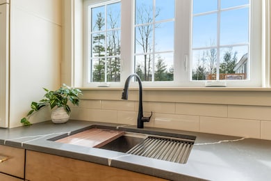 2 Beau Lane, Biddeford, ME 04005