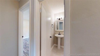 711 Bronco Ln, Fayetteville, NC 28303 - photo 7