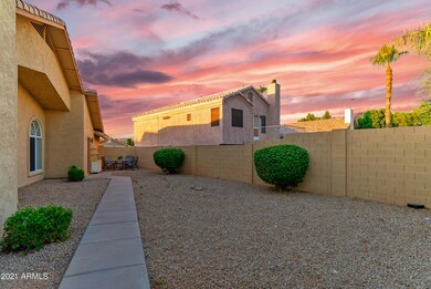 Side Yard / Play