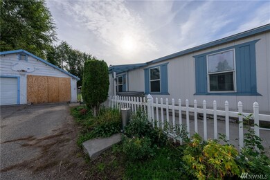 123 N Joseph Ave, East Wenatchee, WA 98802 - photo 3