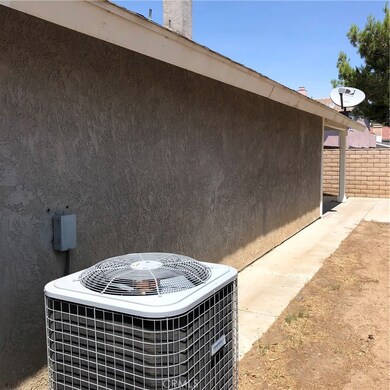 12799 Santa Anita Trail, Victorville, CA 92395 - photo 5