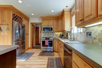 20602 Coventry Cir, Bend, OR 97702 - photo 7