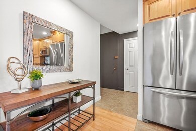 Harbor Towers unit 29C, Boston, MA 02110 - photo 2