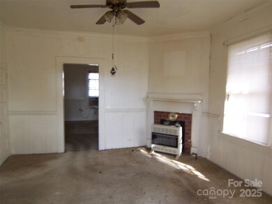 712 Douglas St, Shelby, NC 28150 - photo 6
