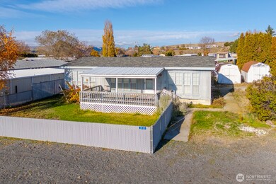 726 Main Ave E unit 24/25, Soap Lake, WA 98851 - photo 4