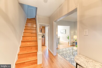 726 Hobart Place NW, Washington, DC 20001 - photo 4