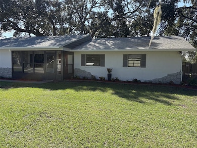 60 Outlook St, Umatilla, FL 32784 - photo 4