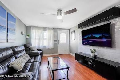 286 Brighton St, Staten Island, NY 10307 - photo 5