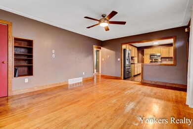Keli Yonkers - 6964 Eastern Avenue SE-6