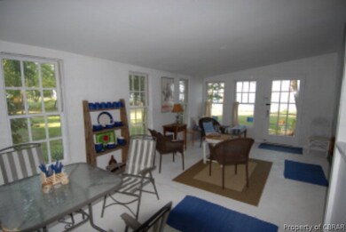 112 Tabernacle Ln, Weems, VA 22576 - photo 5