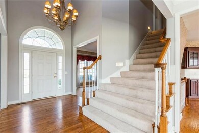 9669 Cailler Dr, Lenexa, KS 66220 - photo 4