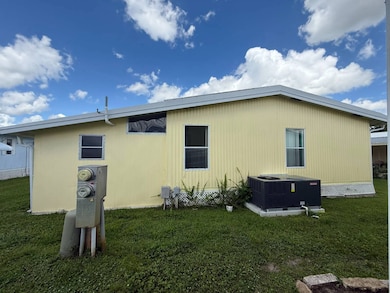 10800 Bone Fish Rd, New Port Richey, FL 34654 - photo 3