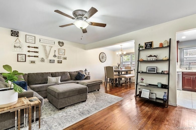 84 Charter Cir unit 84, Ossining, NY 10562 - photo 6