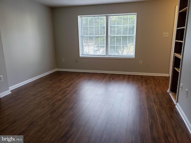 1534 Saint Lawrence Ct, Frederick, MD 21701 - photo 4