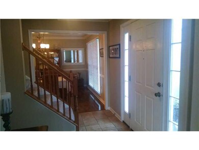 Entry/Foyer.
