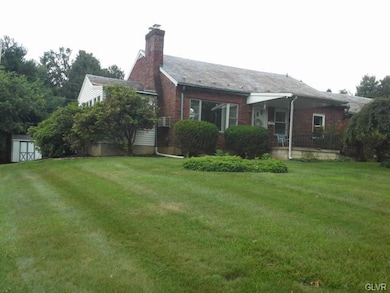 648 Glenwood St, Emmaus, PA 18049 - photo 2