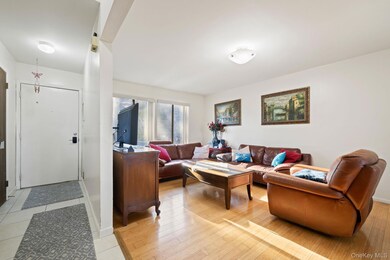 505 Country Club Ln unit 505, Pomona, NY 10970 - photo 7