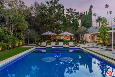 702 N Beverly Dr, Beverly Hills, CA 90210 - photo 2