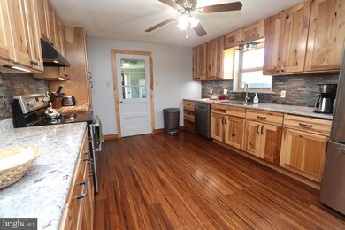 400 Bentwood Dr, Hatfield, PA 19440 - photo 6