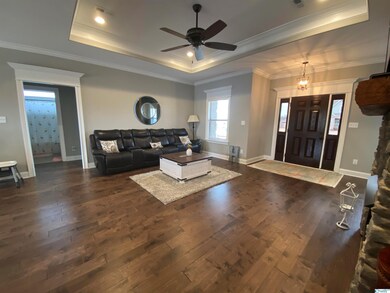 Trey Ceiling, recessed lighting, hard wood floors,